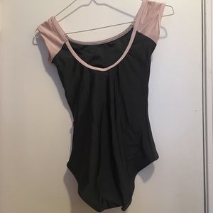 Yumiko Wendy cap sleeve leotard